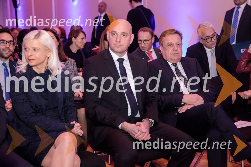 Priznanje za življenjsko delo na področju managementa Jožetu Mermalu, januarsko srečanje Združenja Manager