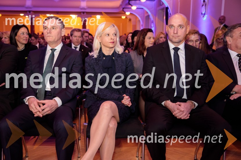 Priznanje za življenjsko delo na področju managementa Jožetu Mermalu, januarsko srečanje Združenja Manager