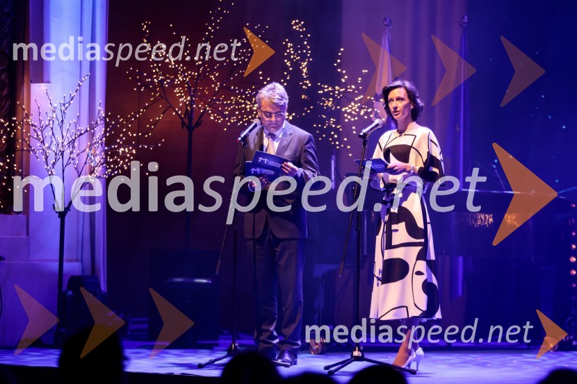 Priznanje za življenjsko delo na področju managementa Jožetu Mermalu, januarsko srečanje Združenja Manager