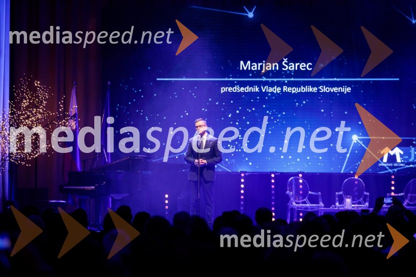 Priznanje za življenjsko delo na področju managementa Jožetu Mermalu, januarsko srečanje Združenja Manager