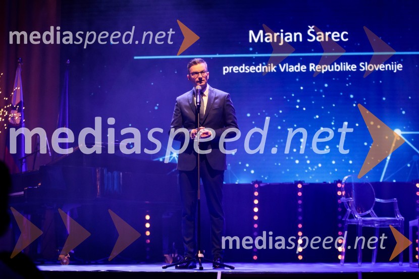 Priznanje za življenjsko delo na področju managementa Jožetu Mermalu, januarsko srečanje Združenja Manager