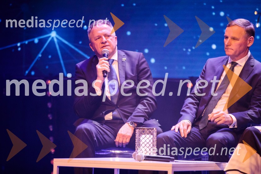 Priznanje za življenjsko delo na področju managementa Jožetu Mermalu, januarsko srečanje Združenja Manager