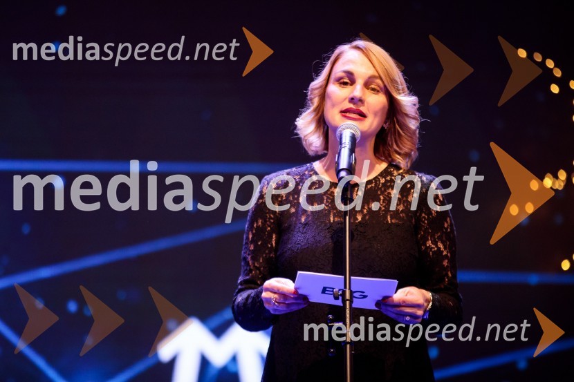 Priznanje za življenjsko delo na področju managementa Jožetu Mermalu, januarsko srečanje Združenja Manager