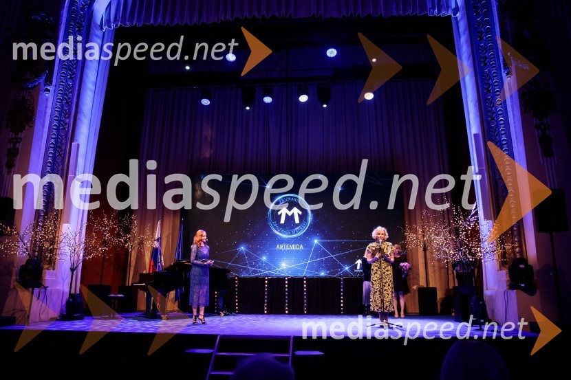 Priznanje za življenjsko delo na področju managementa Jožetu Mermalu, januarsko srečanje Združenja Manager