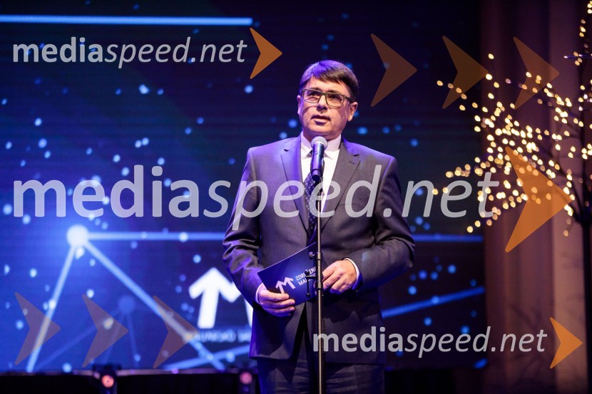 Priznanje za življenjsko delo na področju managementa Jožetu Mermalu, januarsko srečanje Združenja Manager