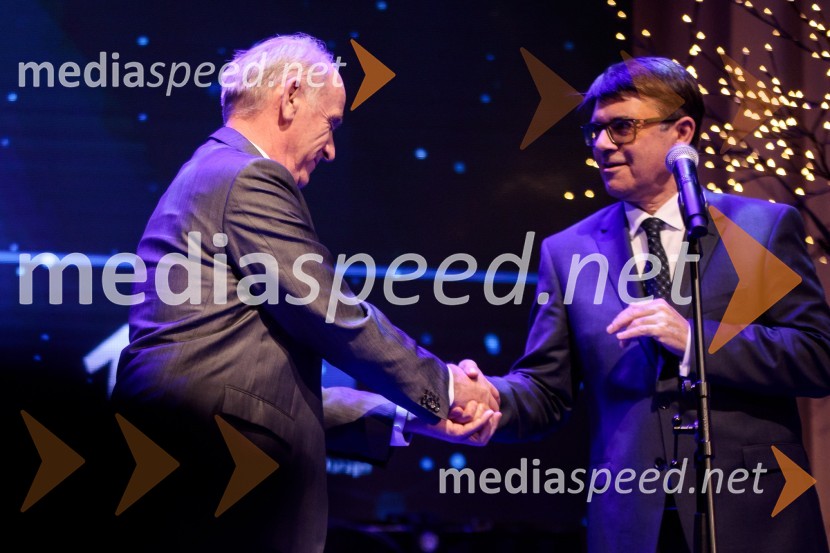  Jože  Mermal, predsednik uprave BTC-ja;  Andrej Božič, partner BB consultingPriznanje za življenjsko delo na področju managementa Jožetu Mermalu, januarsko srečanje Združenja Manager