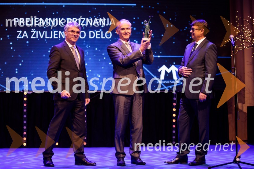 Priznanje za življenjsko delo na področju managementa Jožetu Mermalu, januarsko srečanje Združenja Manager