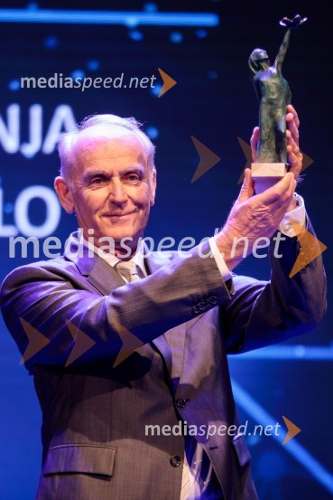  Jože  Mermal, predsednik uprave BTC-jaPriznanje za življenjsko delo na področju managementa Jožetu Mermalu, januarsko srečanje Združenja Manager