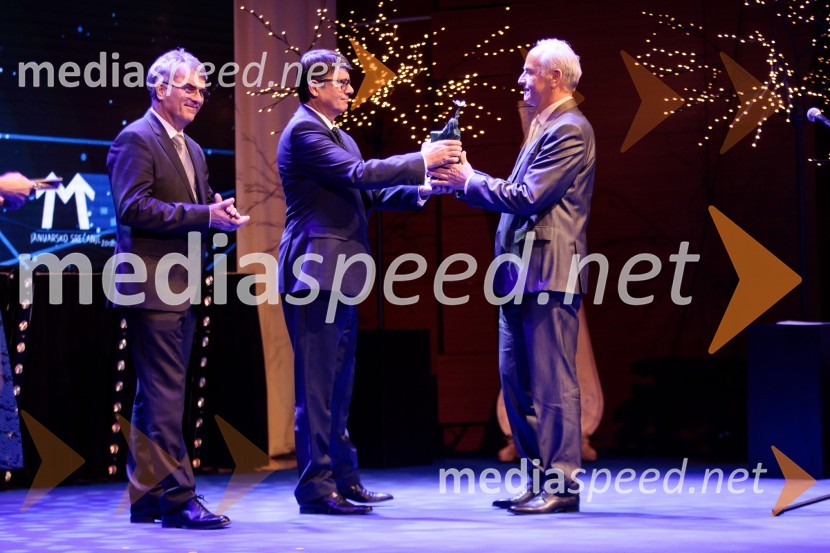  Aleksander  Zalaznik, generalni direktor Danfoss Trata, predsednik Združenja Manager;  Andrej Božič, partner BB consulting;  Jože  Mermal, predsednik uprave BTC-jaPriznanje za življenjsko delo na področju managementa Jožetu Mermalu, januarsko srečanje Združenja Manager