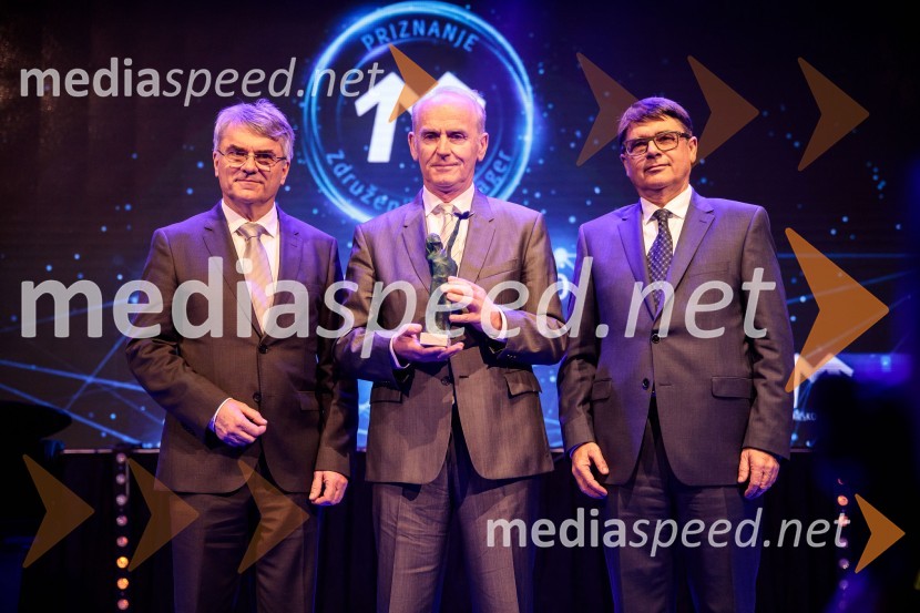  Aleksander  Zalaznik, generalni direktor Danfoss Trata, predsednik Združenja Manager;  Jože  Mermal, predsednik uprave BTC-ja;  Andrej Božič, partner BB consultingPriznanje za življenjsko delo na področju managementa Jožetu Mermalu, januarsko srečanje Združenja Manager