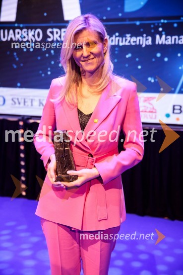 Priznanje za življenjsko delo na področju managementa Jožetu Mermalu, januarsko srečanje Združenja Manager