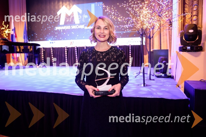 Priznanje za življenjsko delo na področju managementa Jožetu Mermalu, januarsko srečanje Združenja Manager