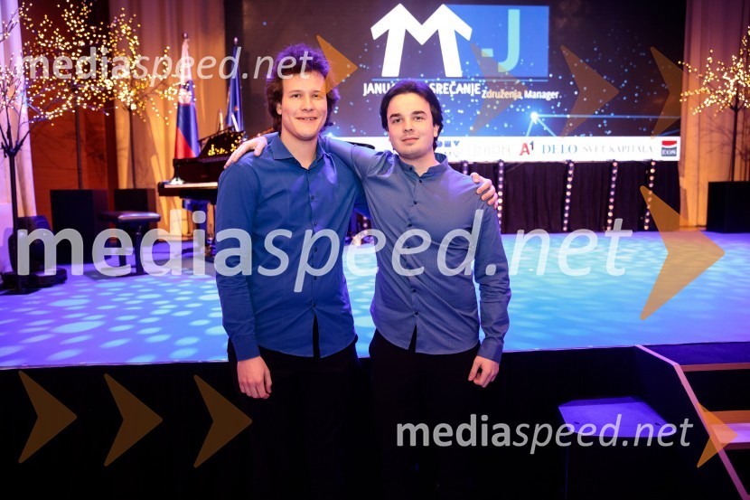 Priznanje za življenjsko delo na področju managementa Jožetu Mermalu, januarsko srečanje Združenja Manager