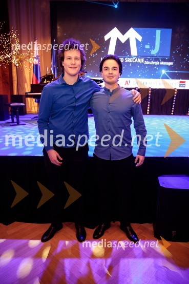 Priznanje za življenjsko delo na področju managementa Jožetu Mermalu, januarsko srečanje Združenja Manager