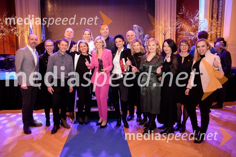 Priznanje za življenjsko delo na področju managementa Jožetu Mermalu, januarsko srečanje Združenja Manager