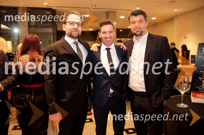 Priznanje za življenjsko delo na področju managementa Jožetu Mermalu, januarsko srečanje Združenja Manager