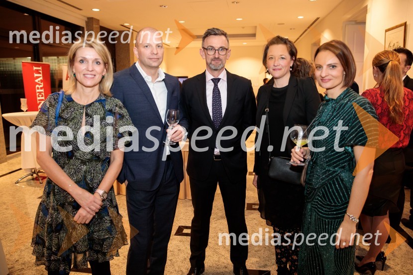 Priznanje za življenjsko delo na področju managementa Jožetu Mermalu, januarsko srečanje Združenja Manager