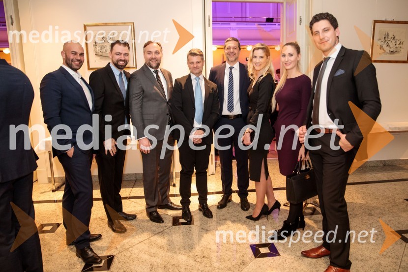 Priznanje za življenjsko delo na področju managementa Jožetu Mermalu, januarsko srečanje Združenja Manager