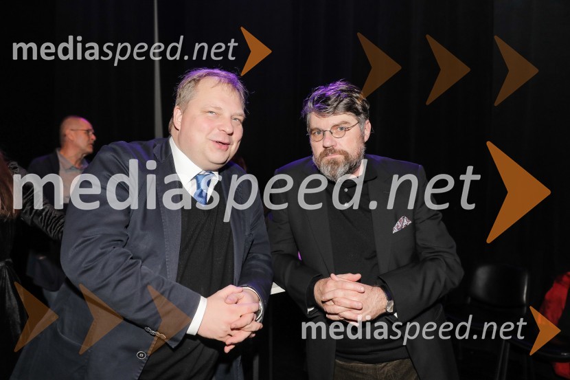 dr. Tone Smolej, profesor z Oddelka za primerjalno književnost in literarno teorijo ljubljanske filozofske fakultete;  Luka Novak, direktor SAZOR GIZBeletrina, sprejem