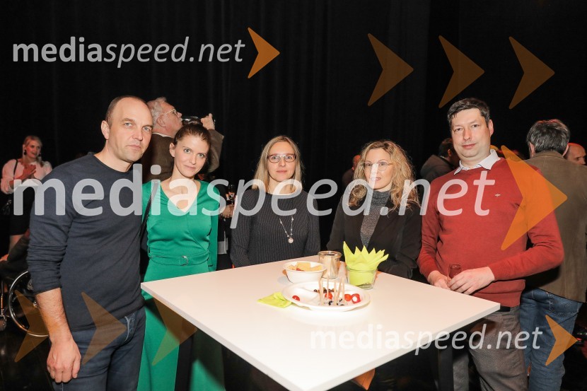 Beletrina, sprejem