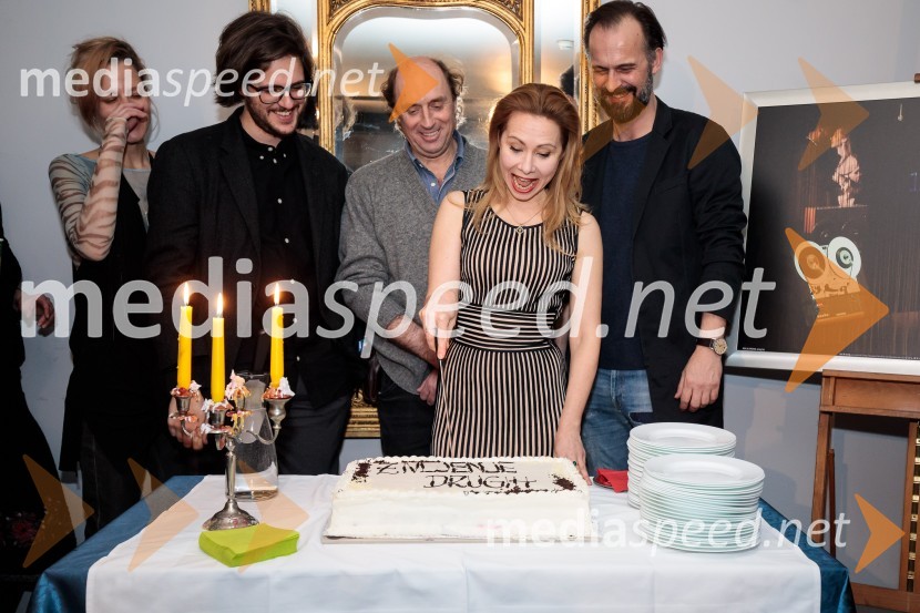  ... ;  Jan Krmelj, režiser;  Janez Škof, igralec;  Saša  Mihelčič, igralka;  Uroš Fürst, igralecŽivljenje drugih, premiera drame