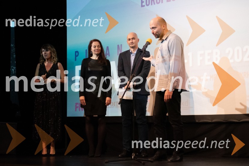  Katja Pišot, voditeljica;  Saša  Broz , režiserka;  Matic Majcen, filmski publicist;  Klemen Žun, filmski analitikFestival evropskega in mediteranskega filma, zaključek