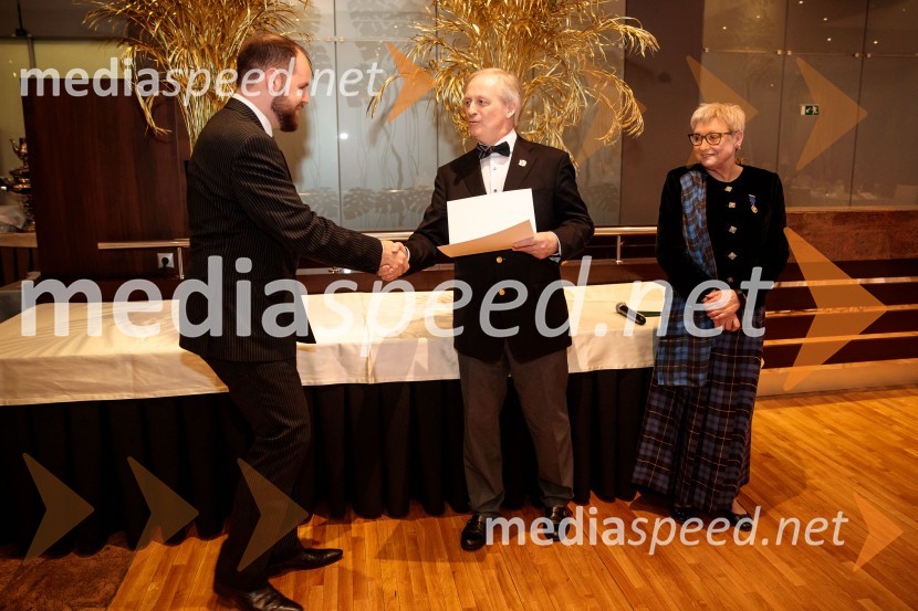  ... ;  dr. Edvard  Kobal, direktor Slovenske znanstvene fundacije;  Majda Debevc, sommelierka, The Keeper of the quaich22. Burns-Prešernov večer 2020