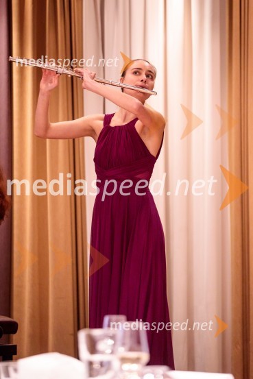  Dorotea  Senica, flavtistka, Mladi up 201622. Burns-Prešernov večer 2020