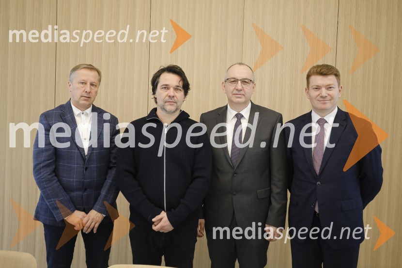  Jurij Rihar, ELEA iC ;  Matija  Bevk, arhitekt; dr. Nedžad Grabus, mufti islamske skupnosti;  ... Predstavitev pred odprtjem Muslimanskega kulturnega centra v Ljubljani