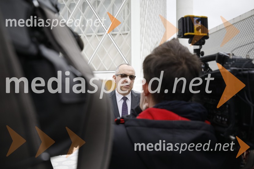 dr. Nedžad Grabus, mufti islamske skupnostiPredstavitev pred odprtjem Muslimanskega kulturnega centra v Ljubljani