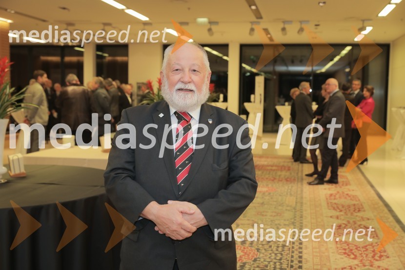  Peter Jožef Česnik, minister za Slovence v zamejstvu in po svetu RS55. podelitev Bloudkovih priznanj