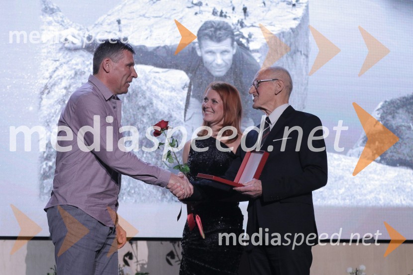  Gregor Hribar, trener številnih generacij slovenskih odbojkarjev ;  Katarina Venturini, nekdanja plesalka;  Miroslav Cerar, nekdanji gimnastičar, predsednik Odbora za podeljevanje Bloudkovih priznanj55. podelitev Bloudkovih priznanj