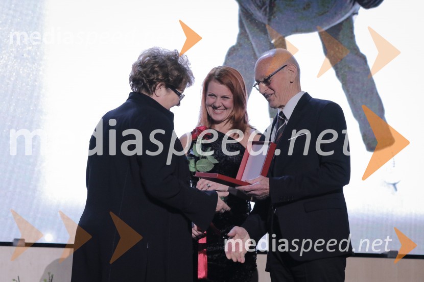  Marina Pirkmajer, Trenerka v umetnostnem drsanju;  Katarina Venturini, nekdanja plesalka;  Miroslav Cerar, nekdanji gimnastičar, predsednik Odbora za podeljevanje Bloudkovih priznanj55. podelitev Bloudkovih priznanj