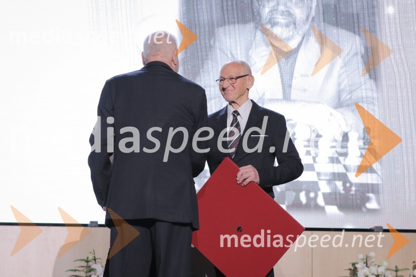  Boris  Kutin, častni predsednik evropske šahovske zveze in član svetovne šahovske federacije Fide;  Miroslav Cerar, nekdanji gimnastičar, predsednik Odbora za podeljevanje Bloudkovih priznanj55. podelitev Bloudkovih priznanj