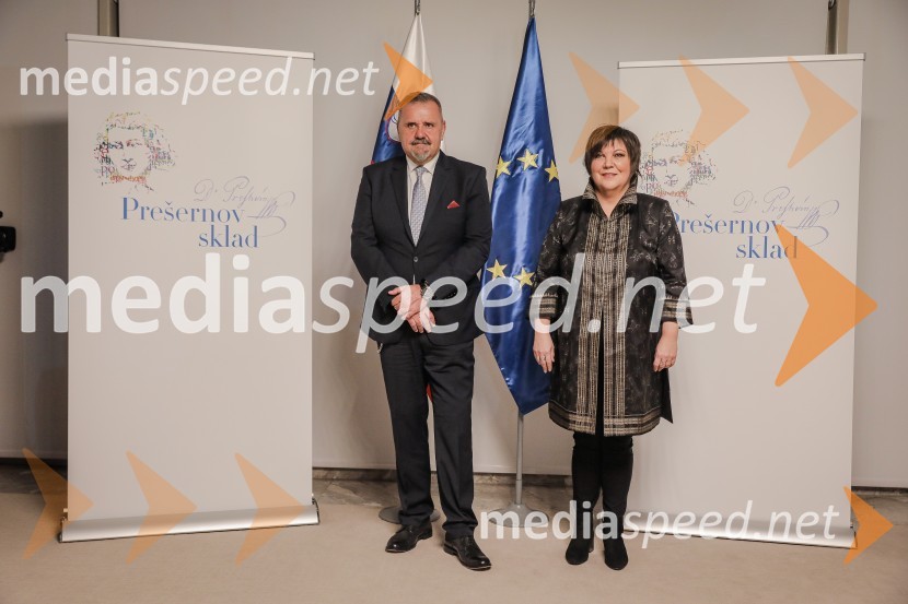 mag. Zoran Poznič, minister za kulturo RS;  Ira Ratej, dramaturginjaPodelitev Prešernovih nagrad ob slovenskem kulturnem prazniku
