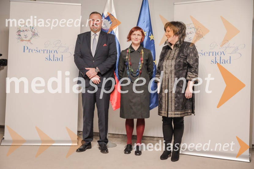 mag. Zoran Poznič, minister za kulturo RS;  Suzana Koncut, prevajalka;  Ira Ratej, dramaturginjaPodelitev Prešernovih nagrad ob slovenskem kulturnem prazniku