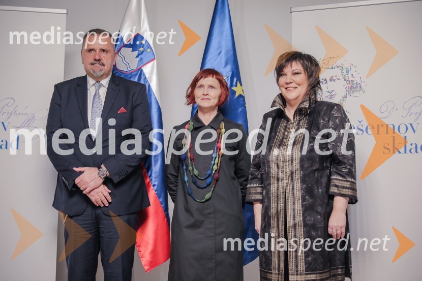 mag. Zoran Poznič, minister za kulturo RS;  Suzana Koncut, prevajalka;  Ira Ratej, dramaturginjaPodelitev Prešernovih nagrad ob slovenskem kulturnem prazniku