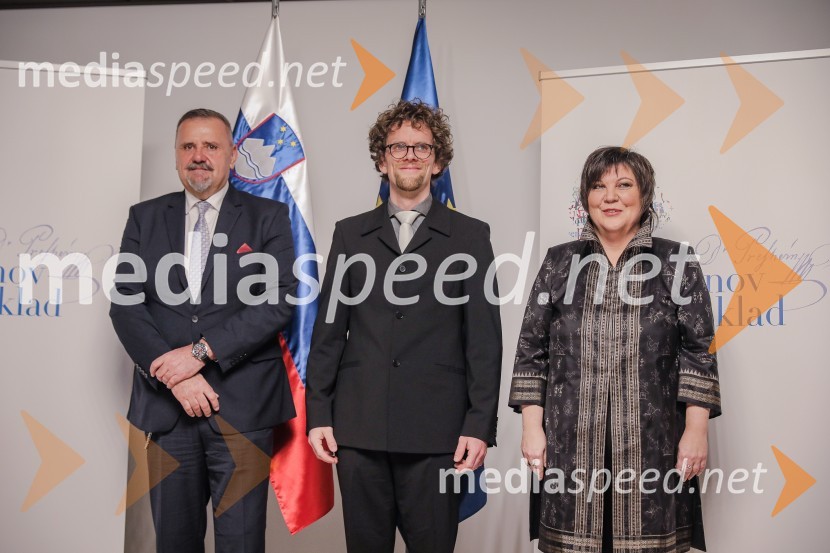 mag. Zoran Poznič, minister za kulturo RS;  Luka Juhart, glasbenik;  Ira Ratej, dramaturginjaPodelitev Prešernovih nagrad ob slovenskem kulturnem prazniku