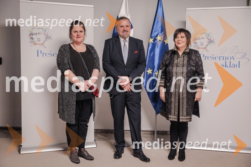  Uršula Cetinski, generalna direktorica, Cankarjev dom; mag. Zoran Poznič, minister za kulturo RS;  Ira Ratej, dramaturginjaPodelitev Prešernovih nagrad ob slovenskem kulturnem prazniku