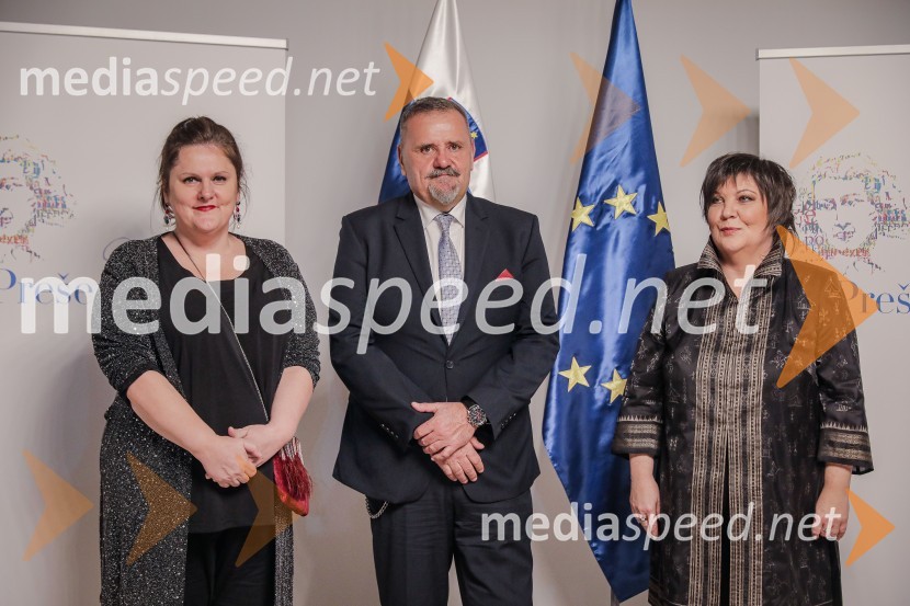  Uršula Cetinski, generalna direktorica, Cankarjev dom; mag. Zoran Poznič, minister za kulturo RS;  Ira Ratej, dramaturginjaPodelitev Prešernovih nagrad ob slovenskem kulturnem prazniku