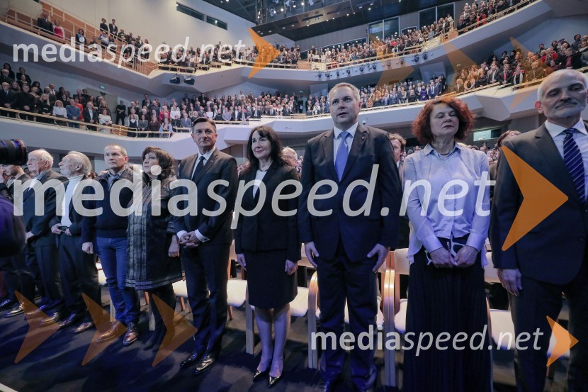  ... ;  ... ;  ... ;  Ira Ratej, dramaturginja;  Borut Pahor, predsednik Republike Slovenije;  Tanja Pečar, odvetnica; mag. Dejan Židan, predsednik Državnega zbora Republike Slovenije;  ... ;  ... Podelitev Prešernovih nagrad ob slovenskem kulturnem prazniku