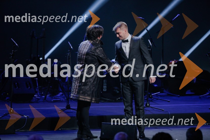  Ira Ratej, dramaturginja;  Rok Biček, režiserPodelitev Prešernovih nagrad ob slovenskem kulturnem prazniku