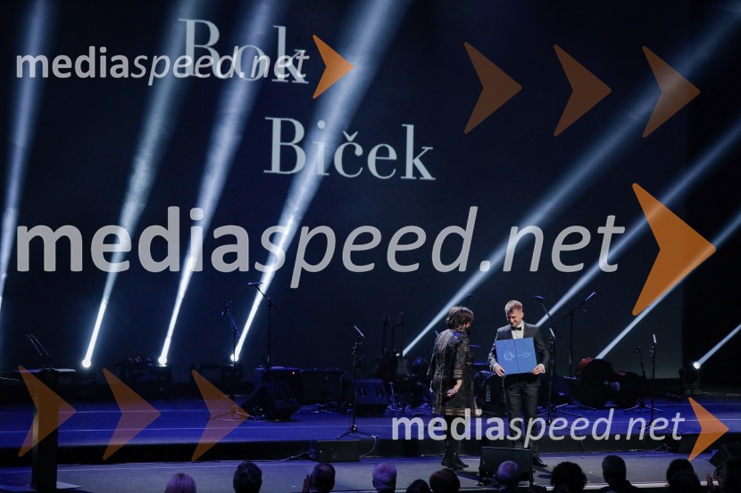  Ira Ratej, dramaturginja;  Rok Biček, režiserPodelitev Prešernovih nagrad ob slovenskem kulturnem prazniku