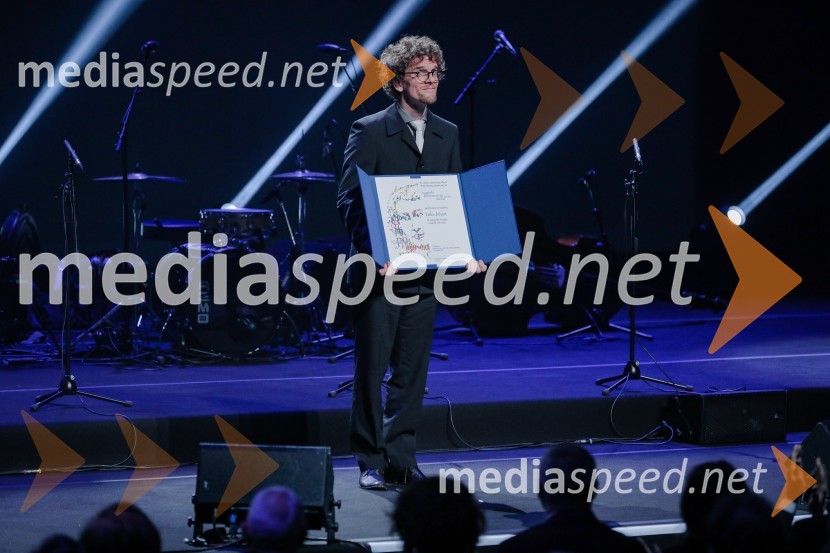  Luka Juhart, glasbenikPodelitev Prešernovih nagrad ob slovenskem kulturnem prazniku