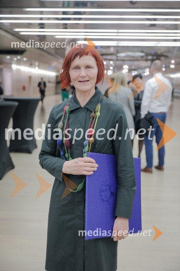  Suzana Koncut, prevajalkaPodelitev Prešernovih nagrad ob slovenskem kulturnem prazniku