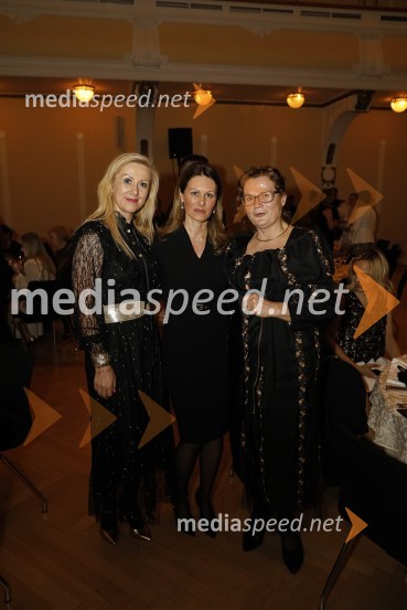  Klaudija Javornik,  Adacta d.o.o.;  ... ;  ... Women economic forum, gala večerja in podelitev nagrad