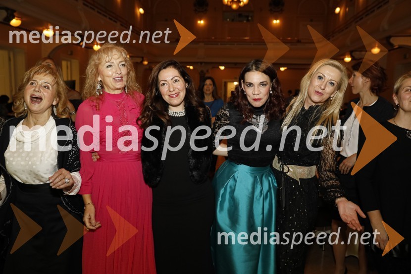  ... ;  Lilijana Kastelic, oblikovalka;  ... ;  ... ;  Klaudija Javornik,  Adacta d.o.o.Women economic forum, gala večerja in podelitev nagrad