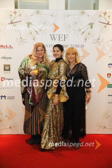  Sonia Trošt, arhitektka in slikarka, Umetnica Art mandal; dr. Harbeen  Arora, predsednica WEF global;  Barbra Jermann, urednica revije SuzyWomen economic forum, gala večerja in podelitev nagrad