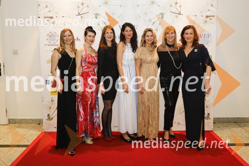  Lara Burazer, jezikoslovka in prevajalka, soorganizatorka WEF Slovenia 2020;  Jerca Legan Cvikl, predsednica fundacije Ženske brez meja in soorganizatorka WEF Slovenia 2020;  ... ;  ... ;  ... ;  ... ;  ... Women economic forum, gala večerja in podelitev nagrad