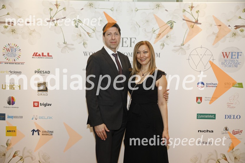  ... ;  Lara Burazer, jezikoslovka in prevajalka, soorganizatorka WEF Slovenia 2020Women economic forum, gala večerja in podelitev nagrad